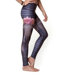 Teeki Indian elephant leggings